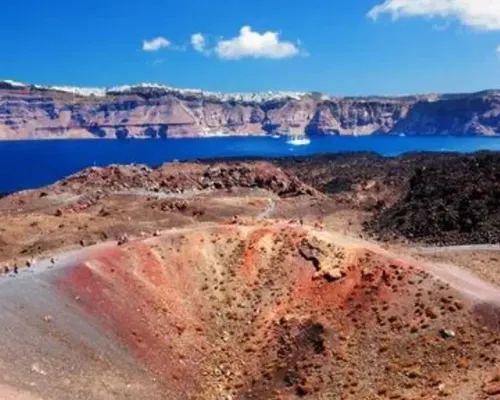 Santorini Volcanic Islands Cruise: Volcano,Hot Springs,Thirassia and Oia Sunset